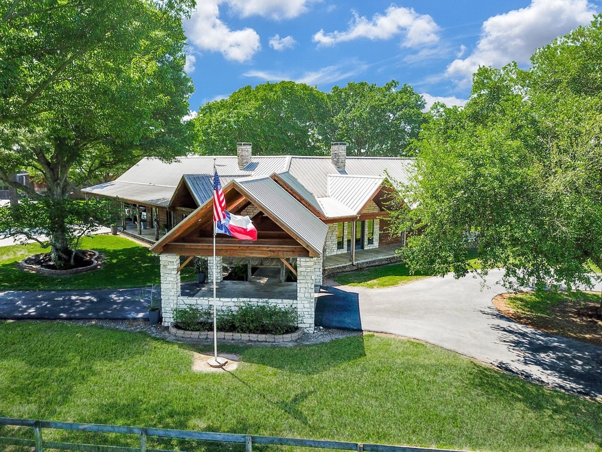 20605 Kickapoo Rd, Waller, TX 77484 - photo 1