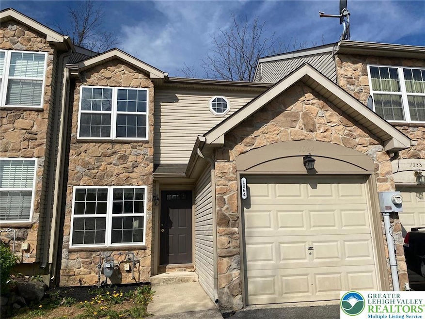 1064 Timberidge Ln, Allentown, PA 18106 - photo 1