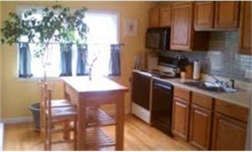 11 Pine St unit 4, Newburyport, MA 01950 - photo 1