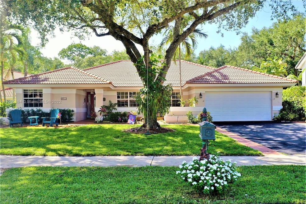 9911 SW 23rd St, Davie, FL 33324 - photo 1