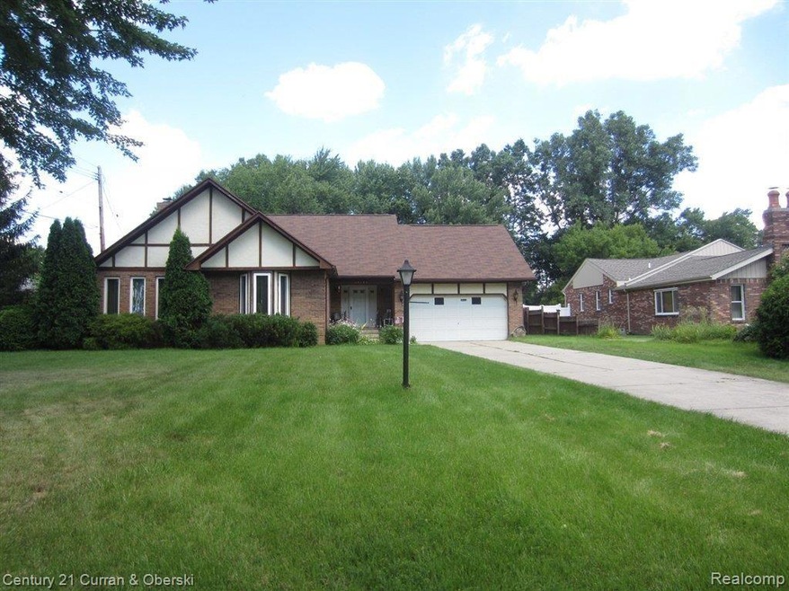 Amzing Front Curb Appeal.jpg