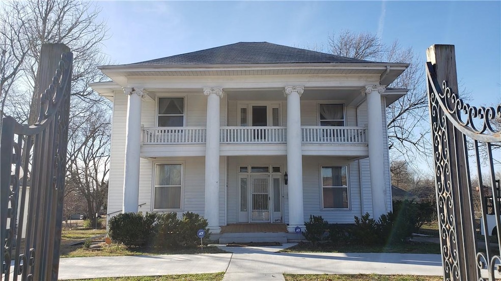 1206 S 11th St, Rogers, AR 72756 - photo 1