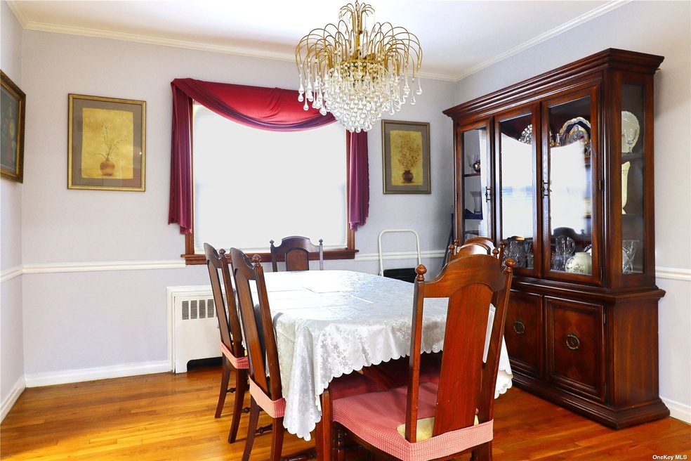 53-43 199th St, Fresh Meadows, NY 11365 - photo 1