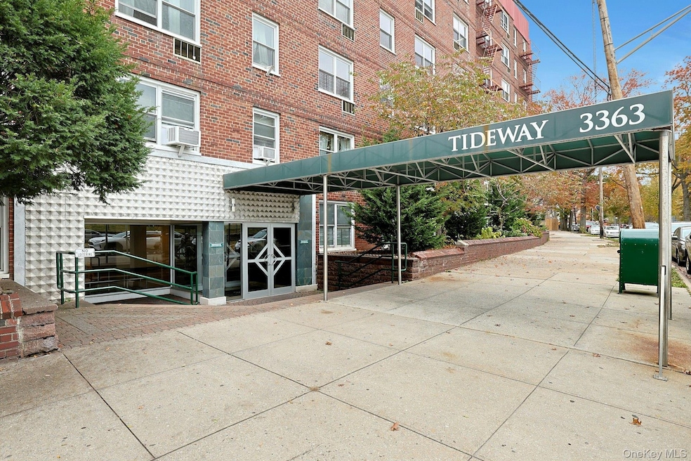 3363 Sedgwick Ave unit 4D, Bronx, NY 10463 - photo 1