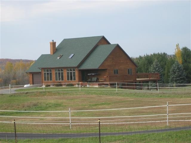 N9369 Legler Rd, Brooklyn, WI 53521 - photo 1