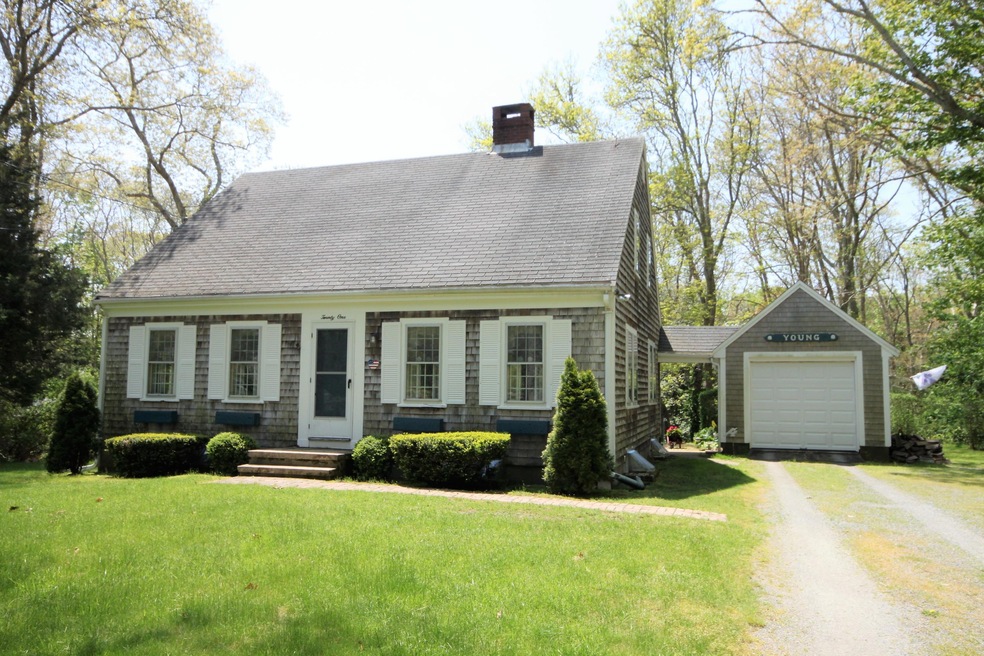 21 Oyster Pond Rd, Falmouth, MA 02540 - photo 1