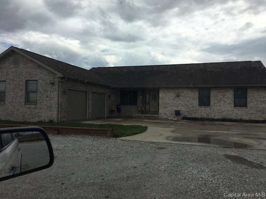 2065 Substation Rd, Jacksonville, IL 62650 - photo 1