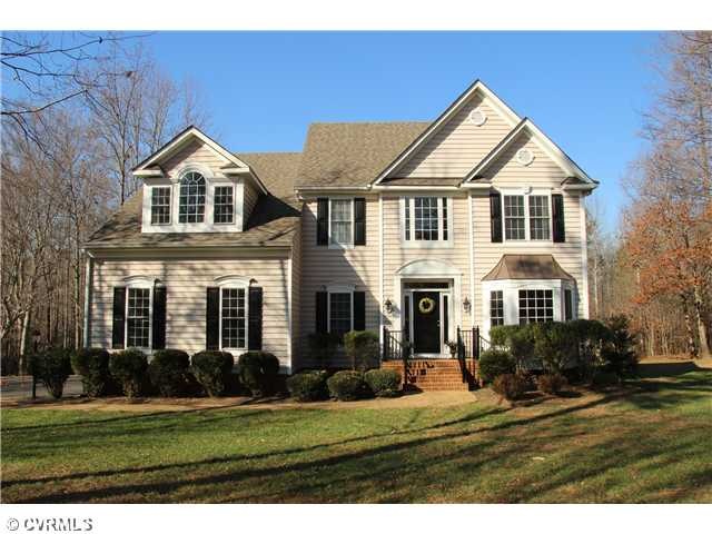 Exterior Front - BEAUTIFUL TRANSITIONAL ON 10 ACRE