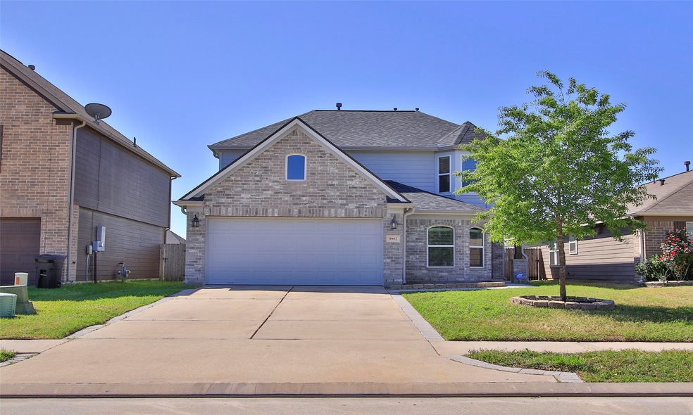 9982 Chimney Swift Ln, Conroe, TX 77385 - photo 1