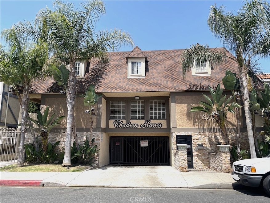 13717 Chadron Ave unit 26, Hawthorne, CA 90250 - photo 1