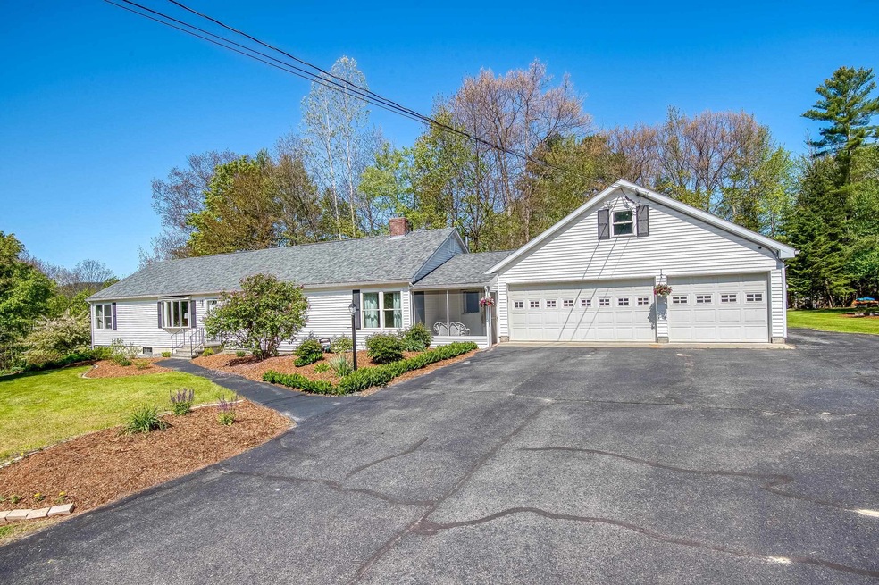 101 Fairview St, Littleton, NH 03561 - photo 1