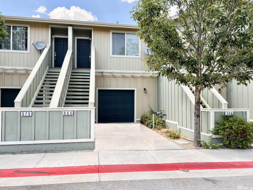 565 Madeline Jane Ln, Reno, NV 89503 - photo 1
