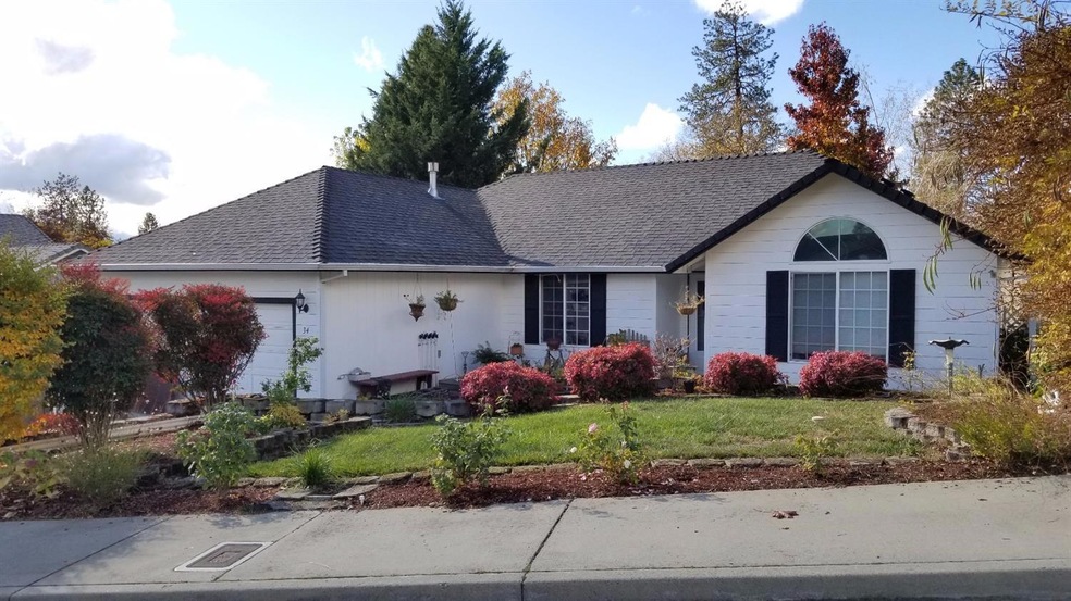 34 SW Leonard St, Grants Pass, OR 97526 - photo 1