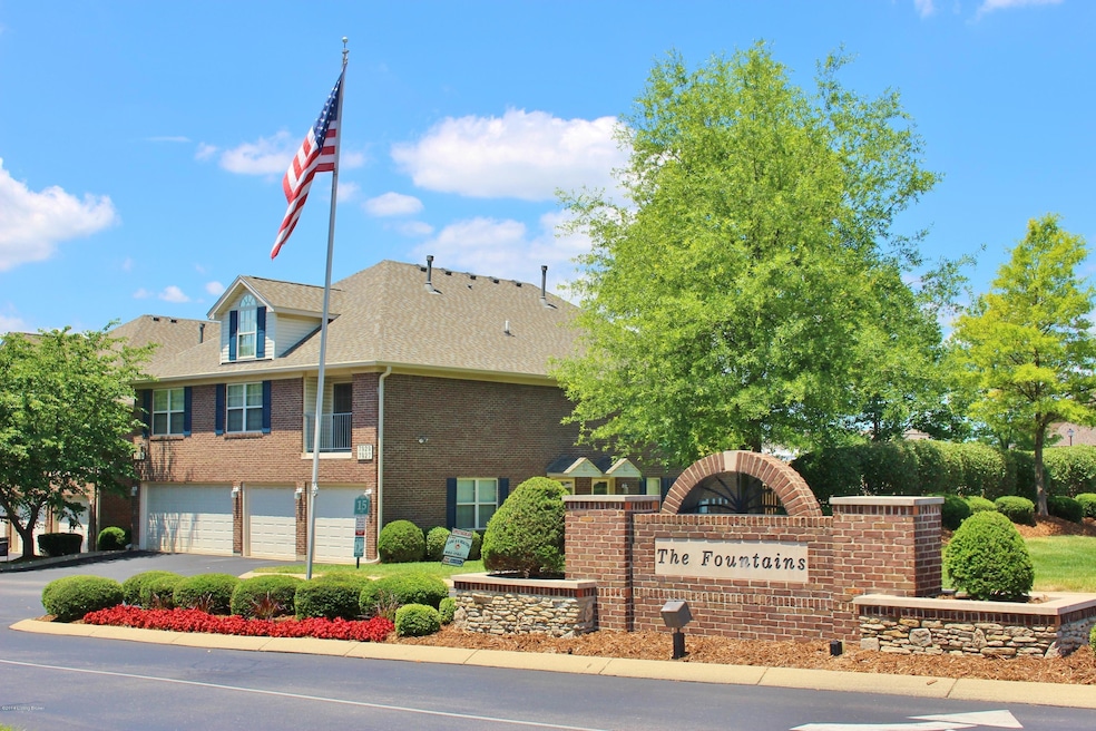 8347 Grand Trevi Dr, Louisville, KY 40228 - photo 1