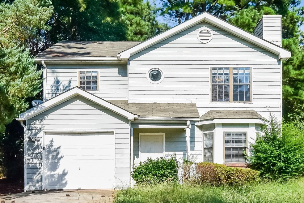 2044 Corners Cir, Lithonia, GA 30058 - photo 1