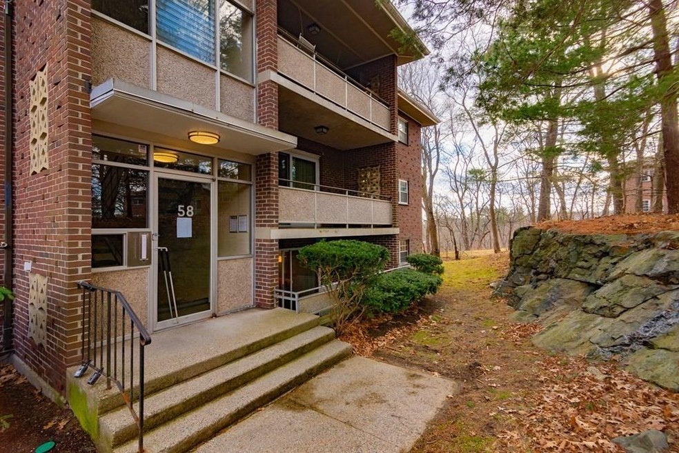 58 Jacqueline Rd unit 2, Waltham, MA 02452 - photo 1