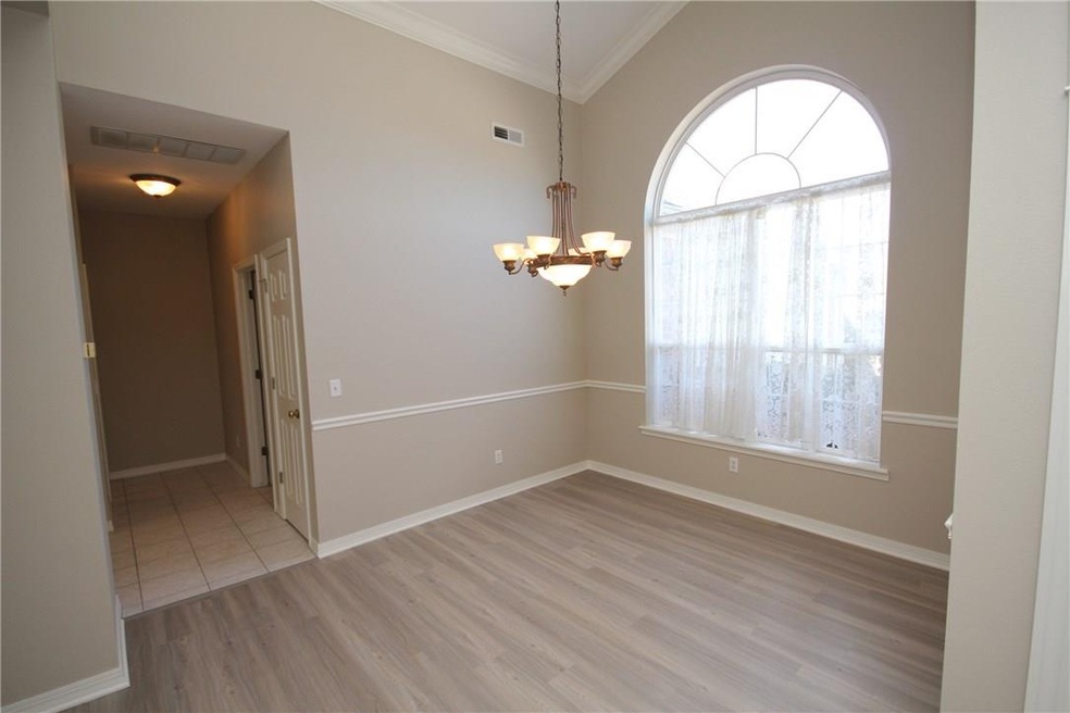 1305 Sanford Dr, Bentonville, AR 72712 - photo 1