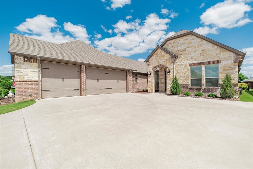 308 Paddle Boat Dr, Granbury, TX 76049 - photo 1