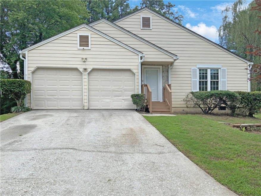 1390 Ling Dr, Austell, GA 30168 - photo 1