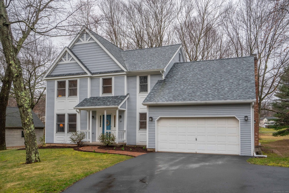 Welcome to 17 Quail Run Lane in desirable Sinnott 