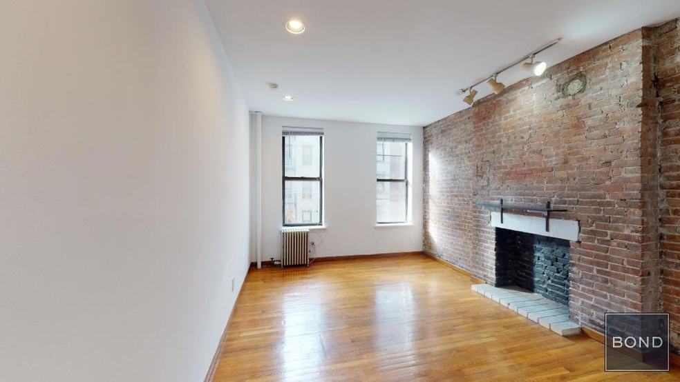 239 E 24th St unit 5, New York, NY 10010 - photo 1