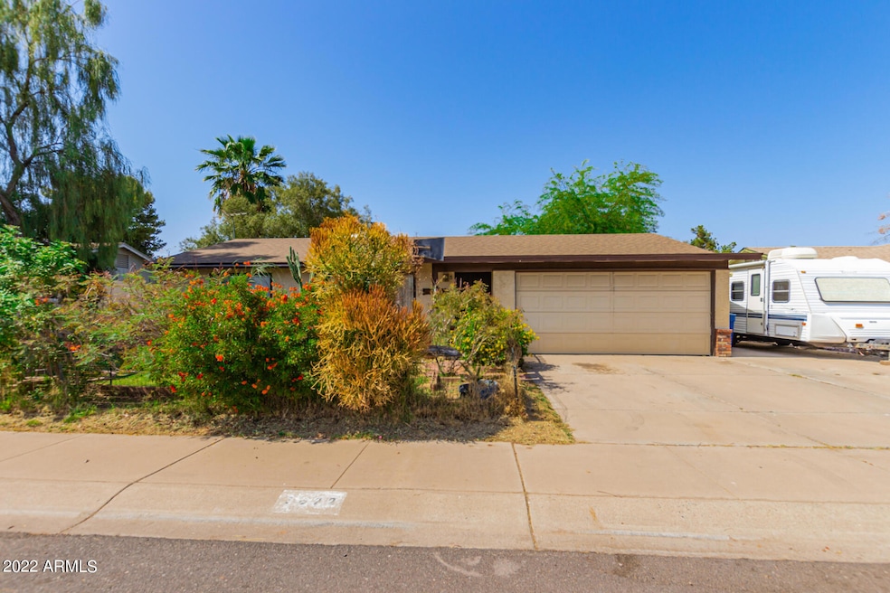 3622 W Carla Vista Dr, Chandler, AZ 85226 - photo 1