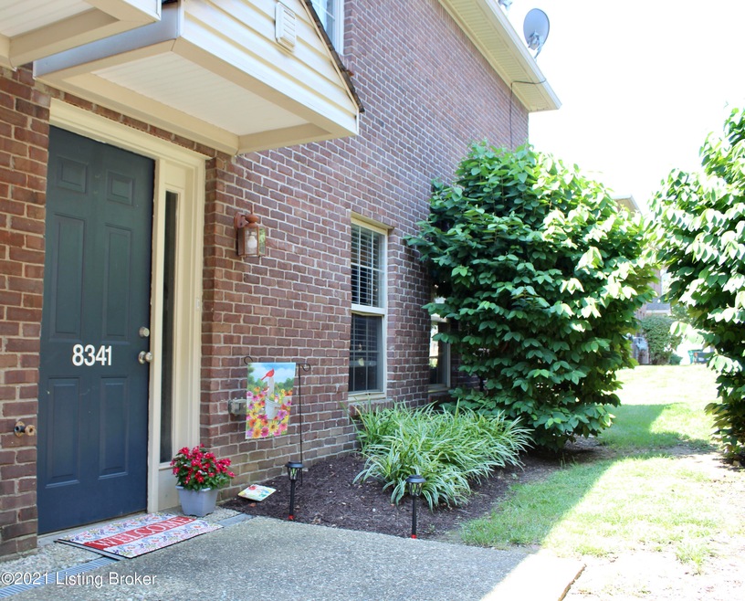 8341 Grand Trevi Dr unit 6002, Louisville, KY 40228 - photo 1