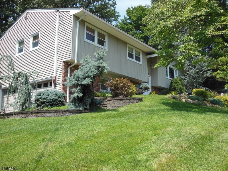 11 Michael St, Woodcliff Lake, NJ 07677 - photo 1