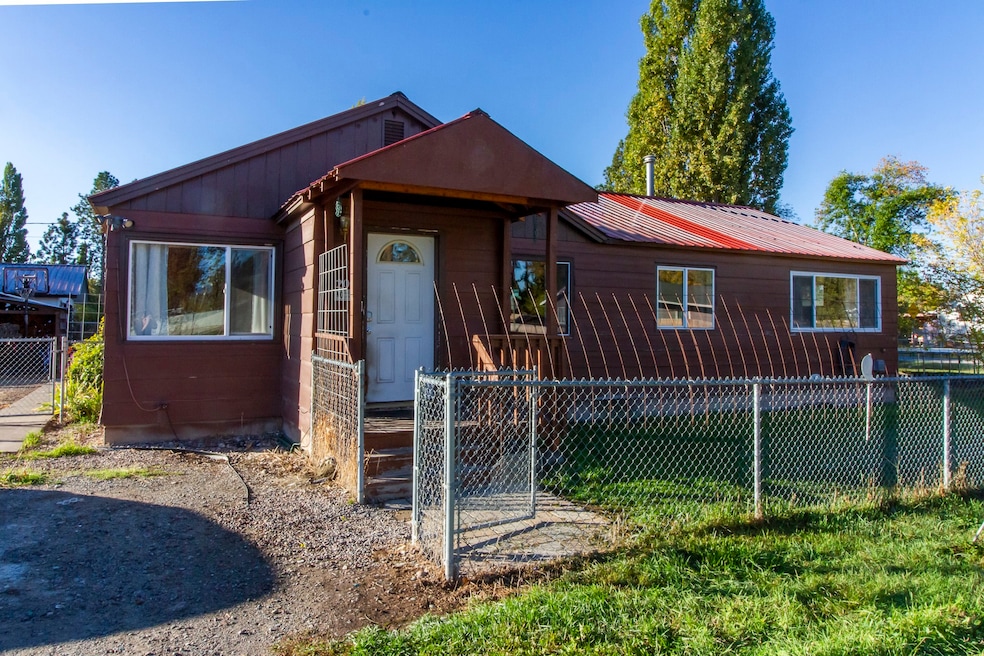 Under Contract $399,999 • Co-Listing Agent