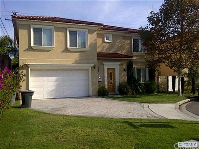 7939 Lyndora St.