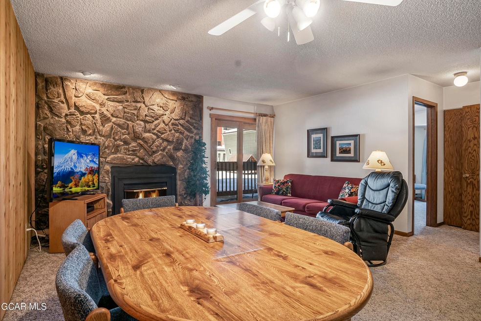 Living & Dining Area