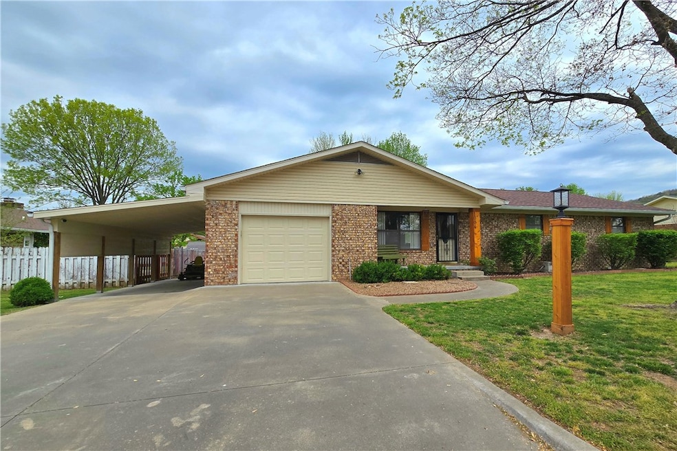 Pending $279,900