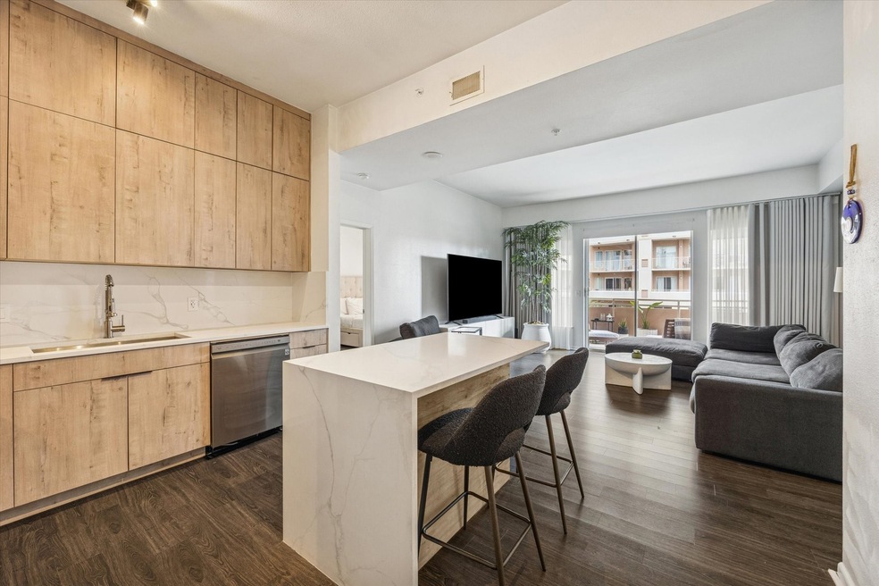 The Mark Condominiums unit 315, Houston, TX 77056 - photo 1