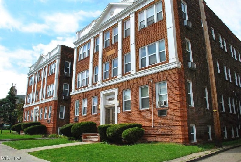 2836 E 130th St unit 5L, Cleveland, OH 44120 - photo 1