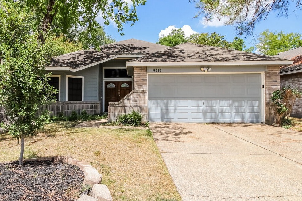 8619 Spring Green Dr, Houston, TX 77095 - photo 1