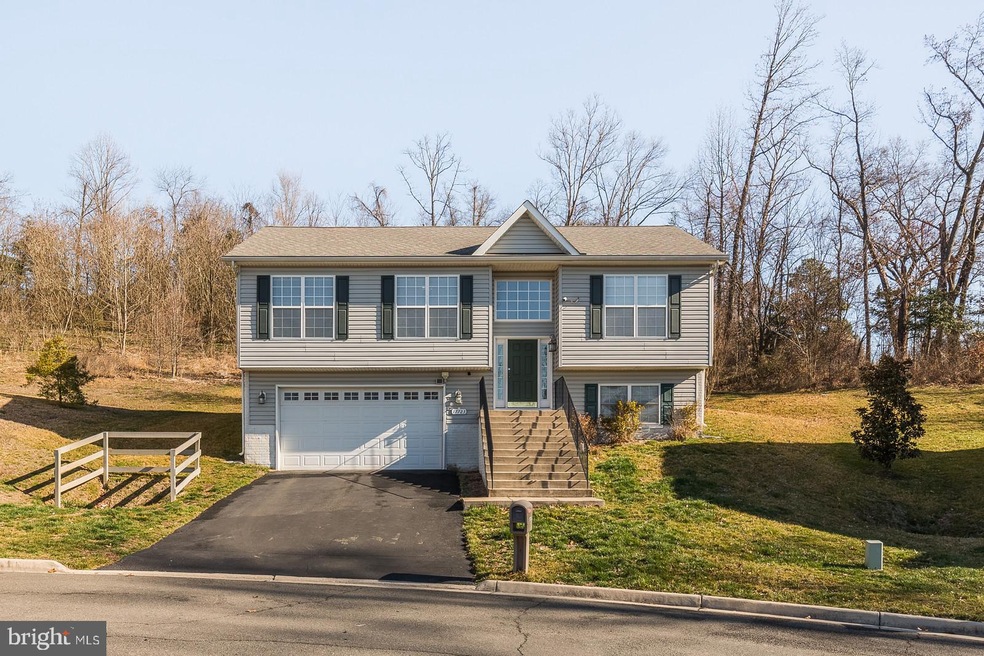 17723 Twist Ct, Dumfries, VA 22026 - photo 1