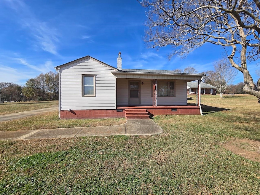 115 & 115.5 Hampshire Dr, Gaffney, SC 29341 - photo 1