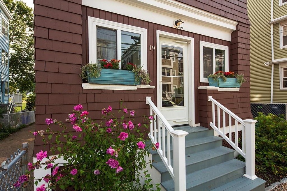 19 Stellman Rd unit 1, Roslindale, MA 02131 - photo 1