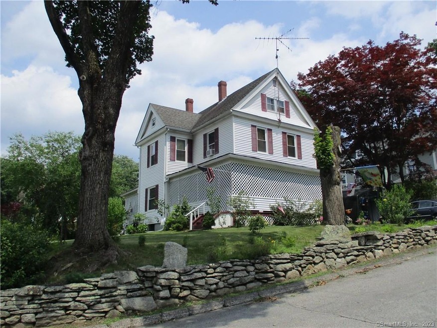 4 Genevieve St, Putnam, CT 06260 - photo 1