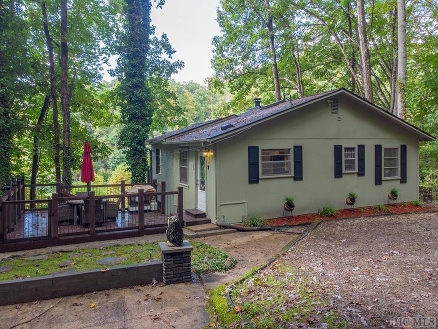 405 Snow Hill Falls Cir, Franklin, NC 28734 - photo 1