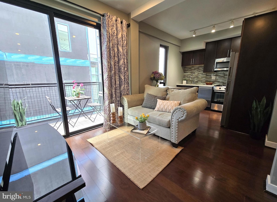 Octave 1320 unit 804, Silver Spring, MD 20910 - photo 1