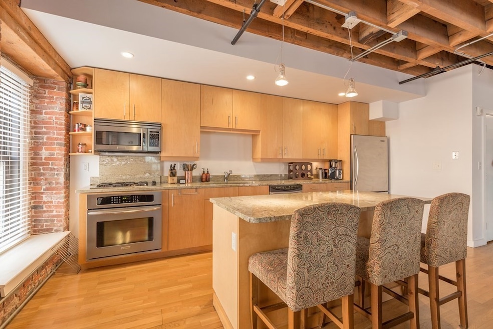 99-105 Broad St unit 5A, Boston, MA 02110 - photo 1