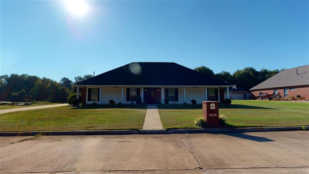 1020 Brown Dr, Wake Village, TX 75501 - photo 1