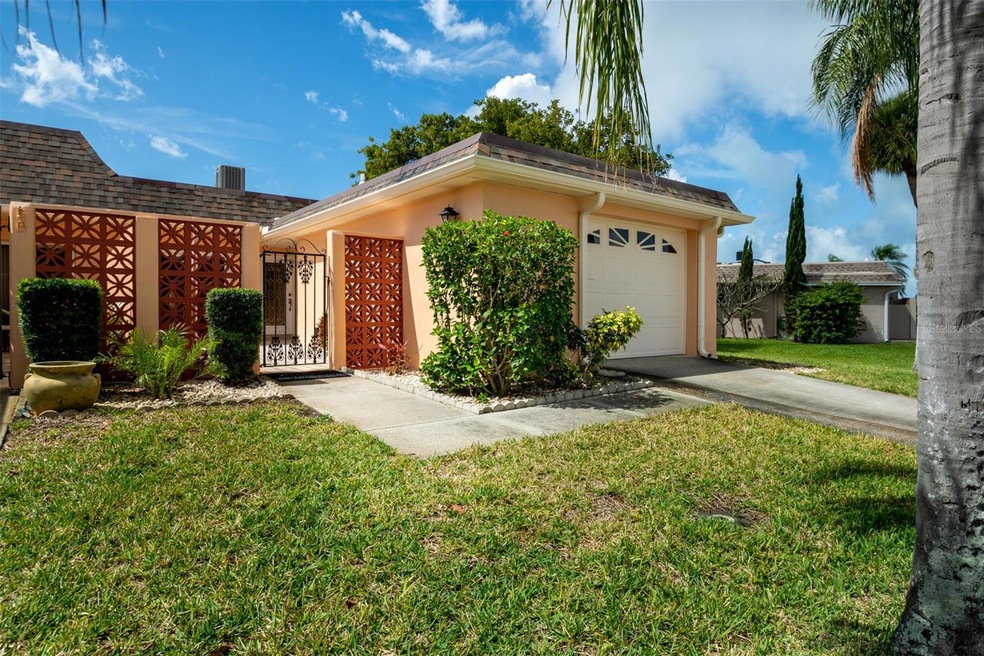 188 Boca Ciega Point Blvd S unit 3315, Saint Petersburg, FL 33708 - photo 1