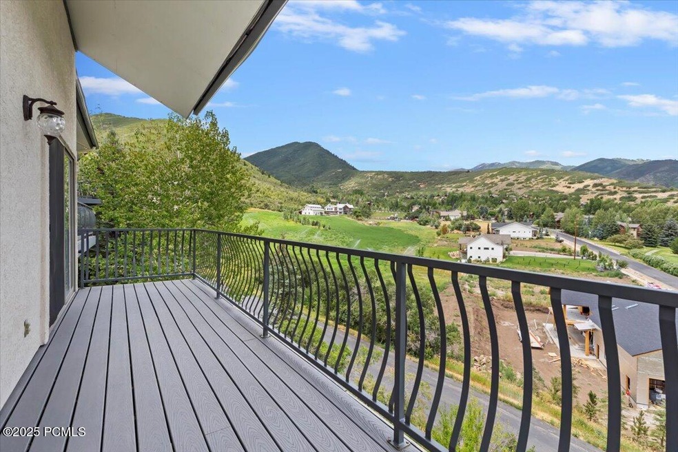 02-Balcony