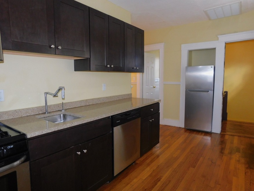 390 Granite St unit 390A, Quincy, MA 02169 - photo 1