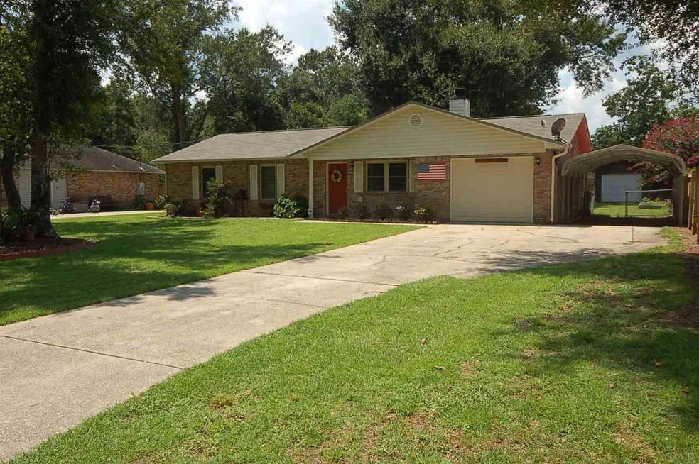 7911 Stallworth Ln, Pensacola, FL 32526 - photo 1