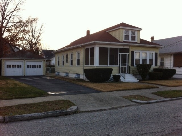 27 Delmar Ave, Providence, RI 02907 - photo 1