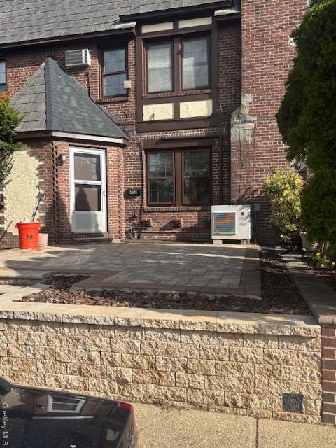 404 Bauer Place, Mineola, NY 11501 - photo 1