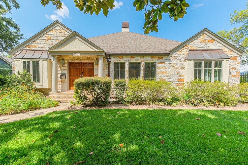 332 W 31st St, Houston, TX 77018 - photo 1